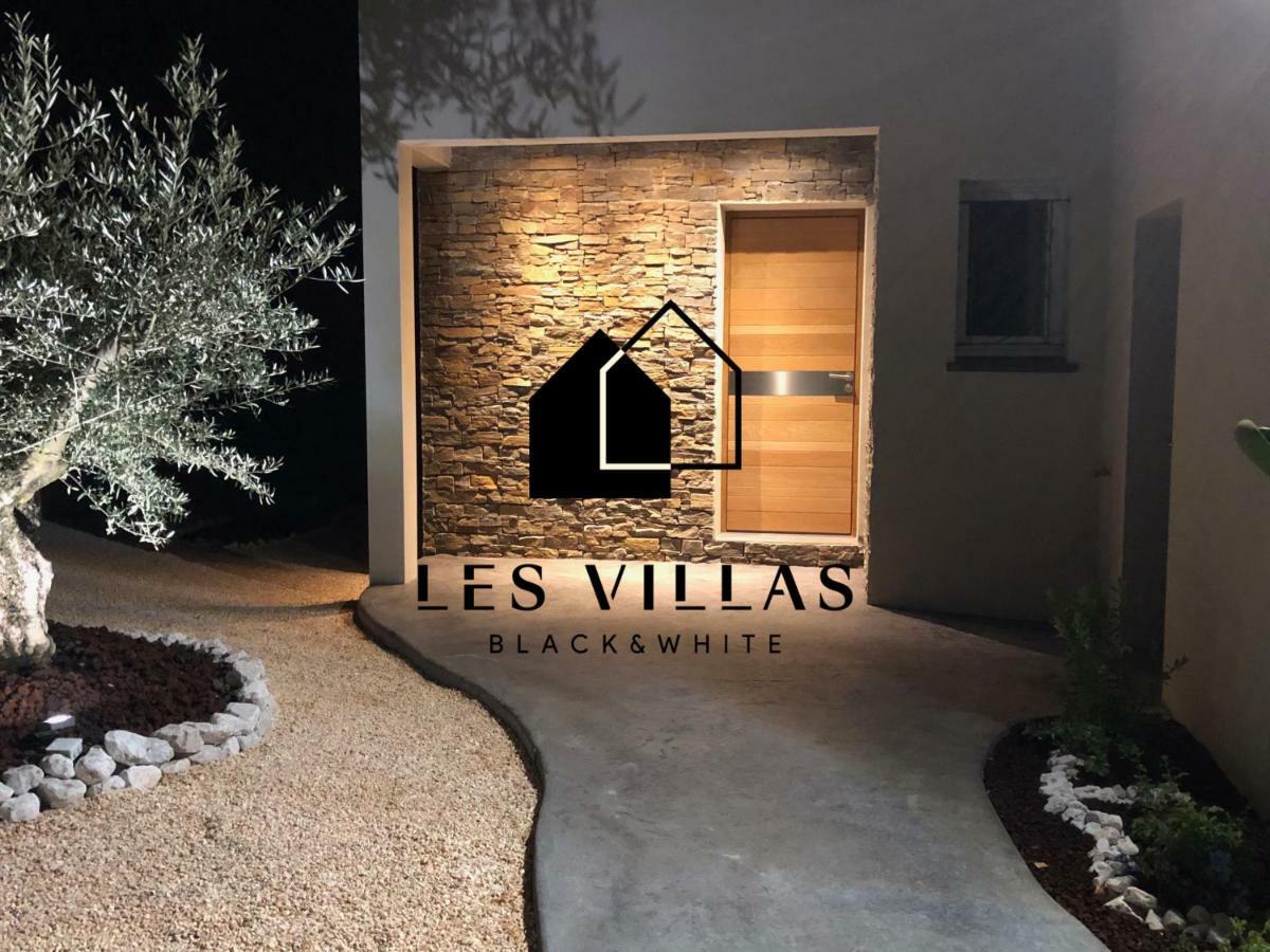 Les Villas Black&White Palau-del-Vidre Esterno foto